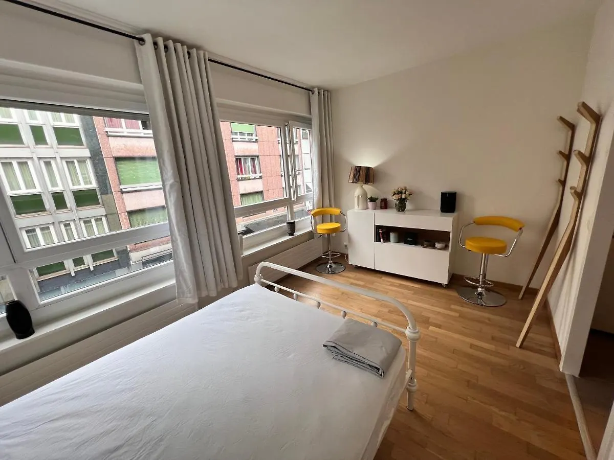 Private Stylish Modern Studio In The City Centre Διαμέρισμα Γενεύη 0*,  Ελβετία
